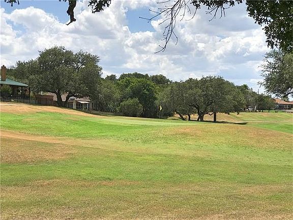 3rd image of 4001 Rockwood Dr