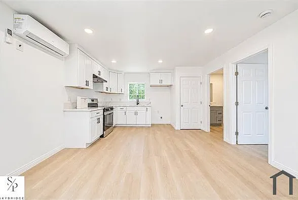 1 bed, 500 sqft, $2,000 — Photo 3