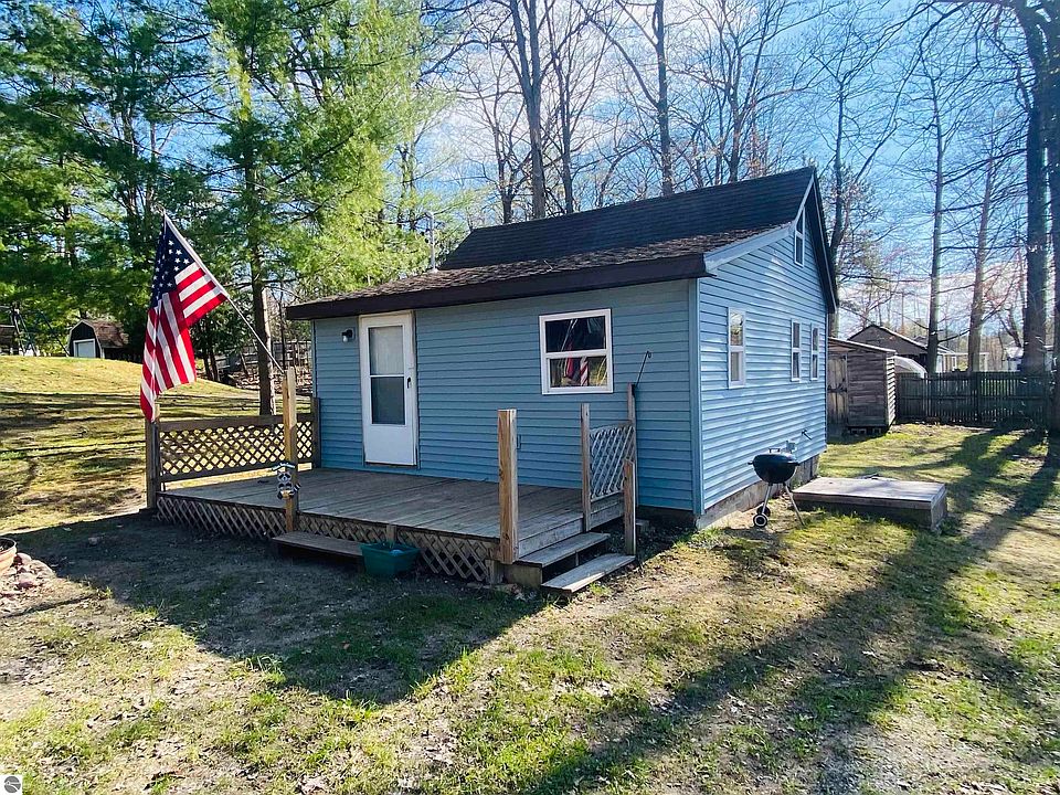 1st image of 2438 Park Rd