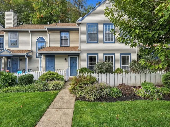 574 Frassetto Dr, Southampton, PA 18966