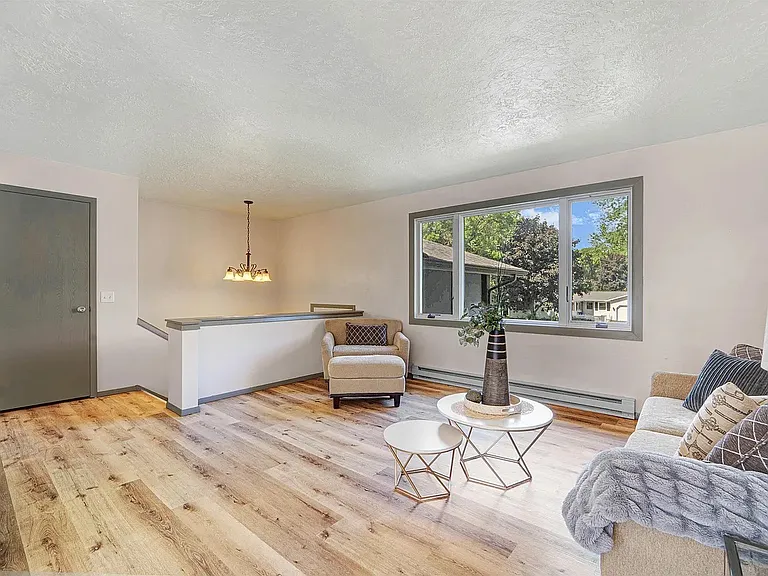 5131 Lakewind Dr #1 — Photo 3