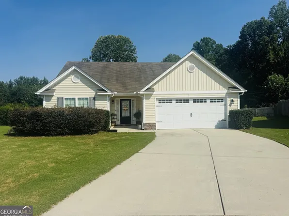 110 Manchester Ln, Jefferson, GA 30549
