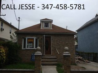 12133 192nd St, Springfield Gardens, NY 11413