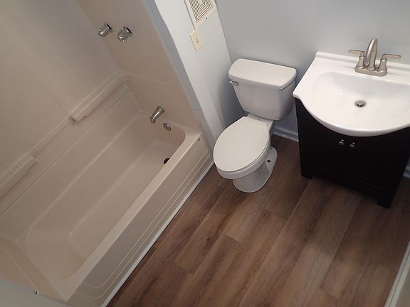 4th image of 2920 Poplar St Floor 1