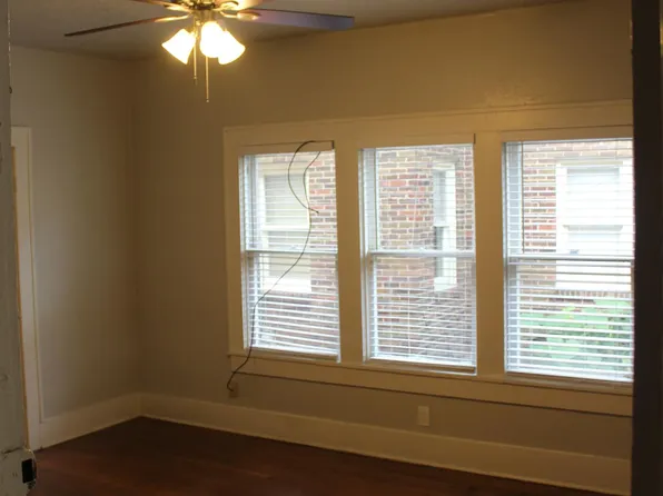 1555 Castle Ct #1, Houston, TX 77006