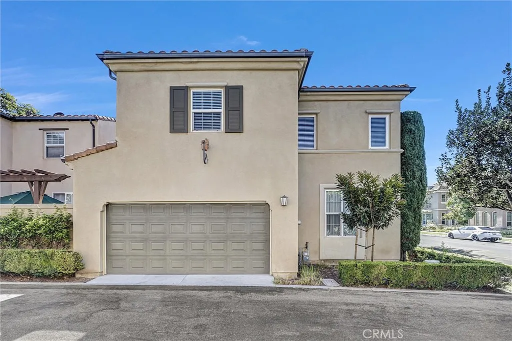 2 bed, 2.5 bath, 1154 sqft, $4,000 — Photo 4
