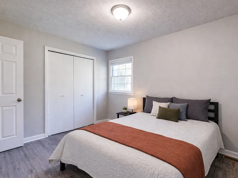 3993 N Shelby Ln — Photo 1
