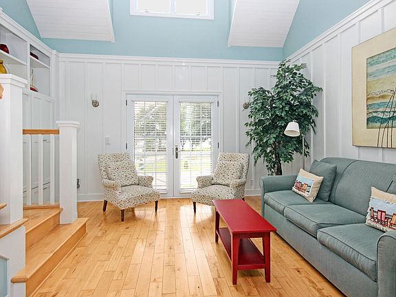 5th image of 2049 Lake St #2J