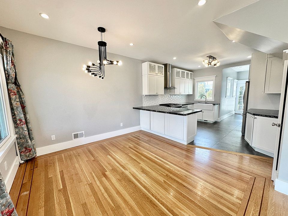 1st image of 62 Wanda St