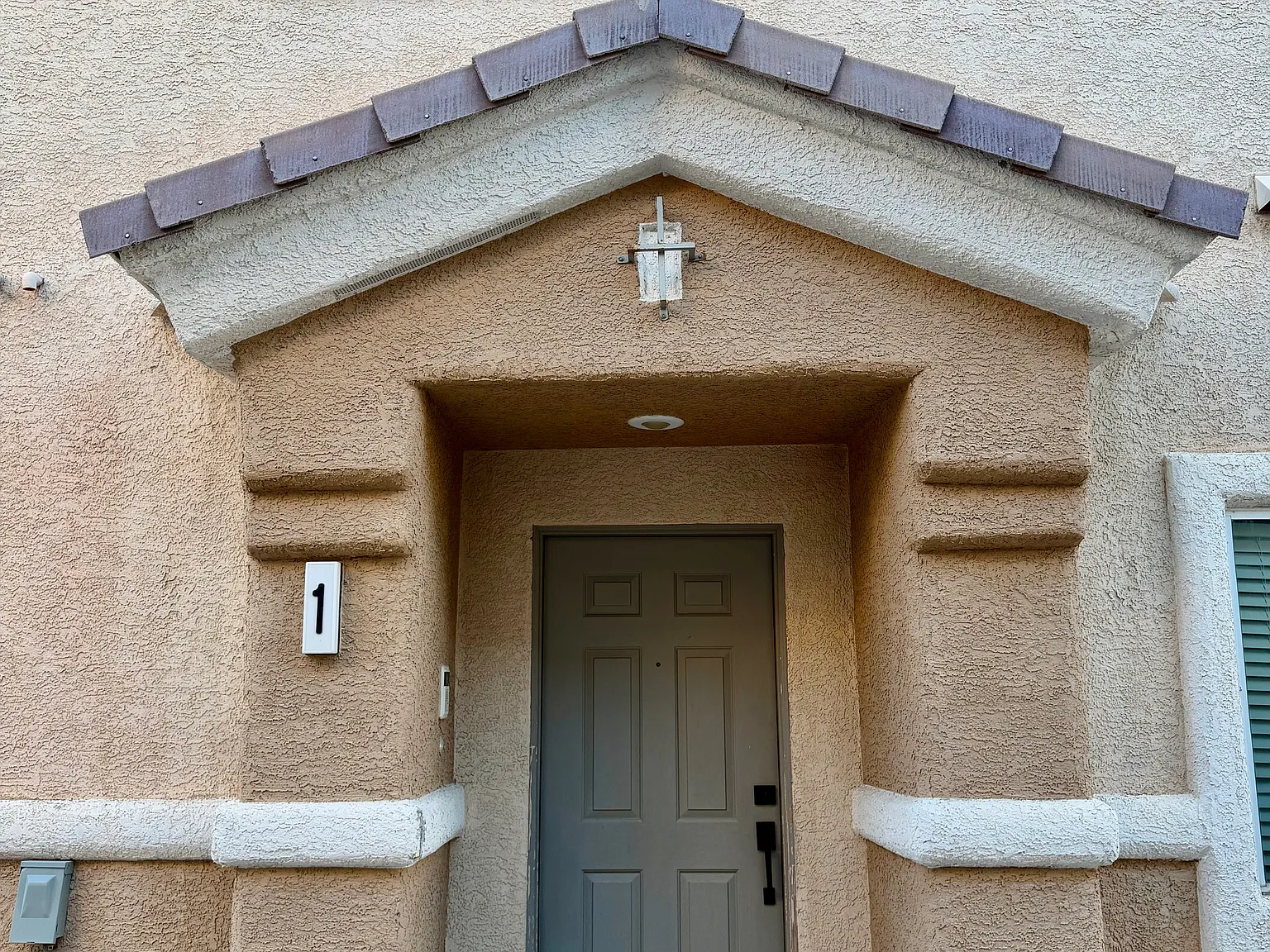 2 bed, 1128 sqft, $1,850 — Photo 2
