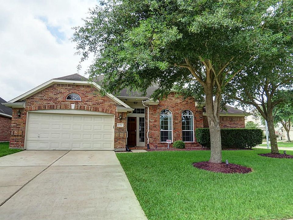 1st image of 17319 Broad Knoll Ln