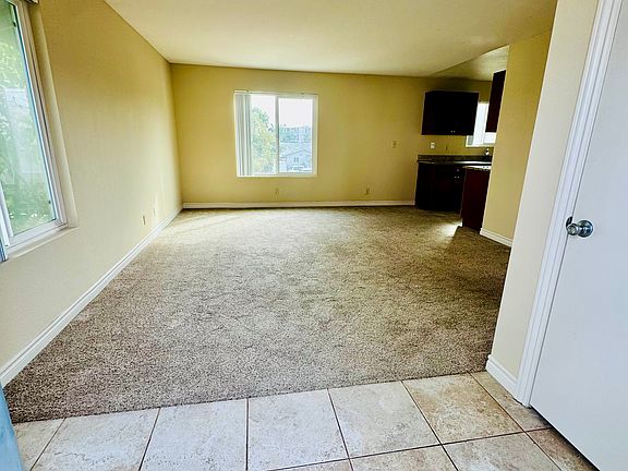 Entrance into living room