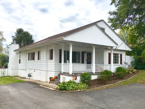 6906 Hicks Rd, Mabelvale, AR 72103
