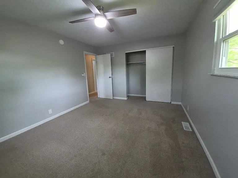 8511 Coran Dr — Photo 17