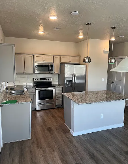 Kitchen with Island
