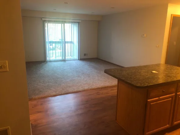 15350 Ashley Ct #35, Macomb, MI 48044