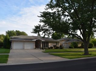 2455 Harrison St, Glenview, IL