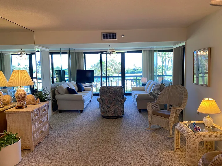 401 S Seas Dr #203 — Photo 7