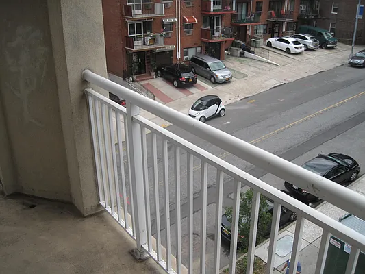 Rented by 18 REALTY | media 17