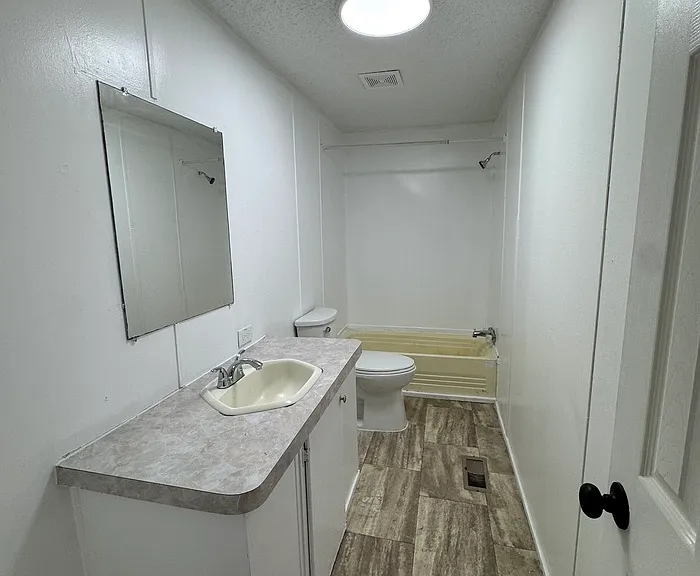 585 Old Branch Rd — Photo 4