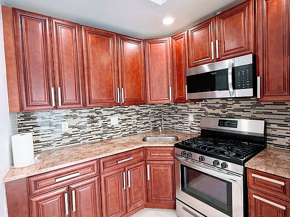 5th image of 48-09 Ditmars Blvd #2F