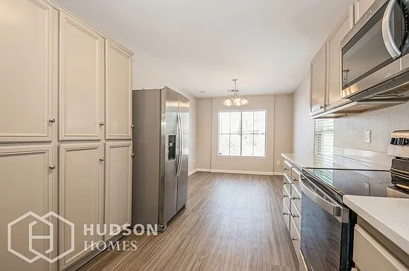 1535 W Nancy Ln — Photo 8