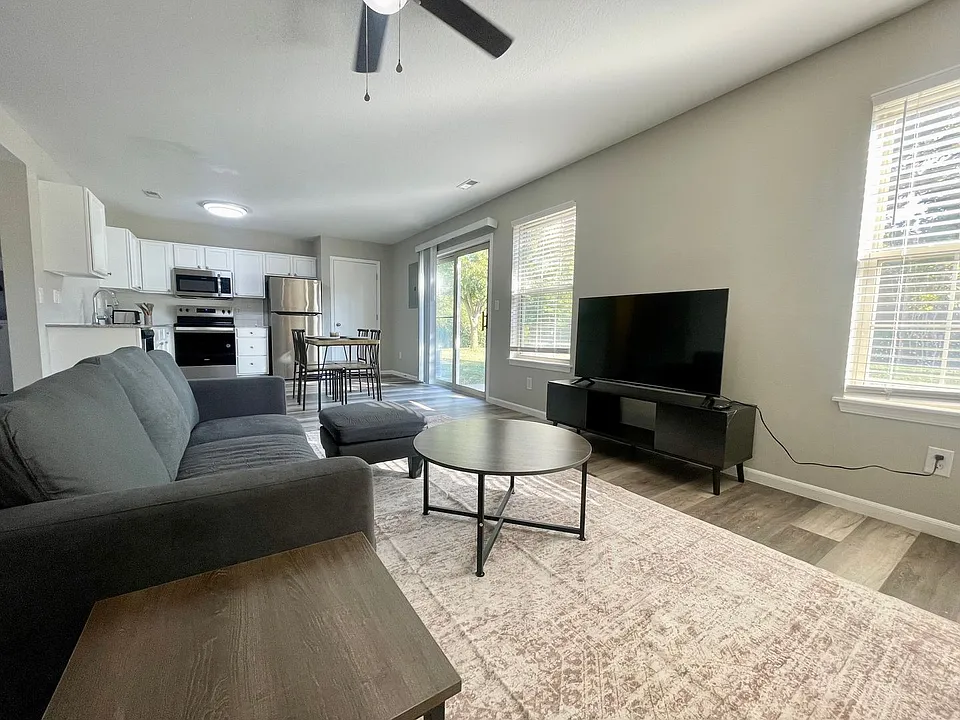 4912 Alpine Ridge Dr