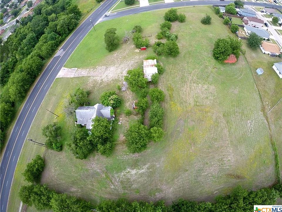 2nd image of 2319 Westcliff Rd