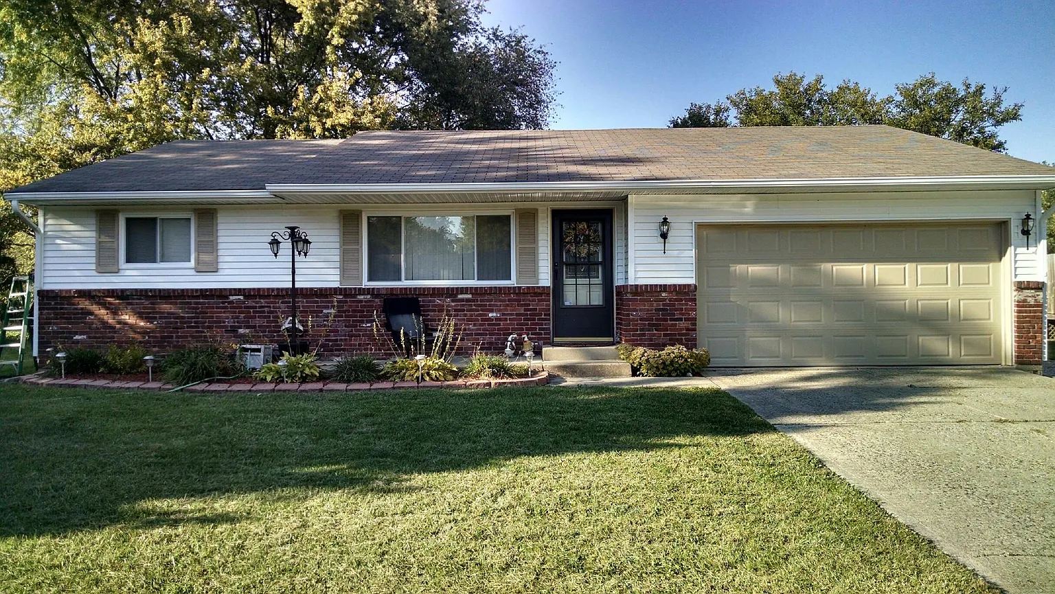 8628 Lighthorse Dr photo 1