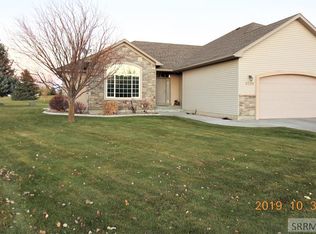 6200 Gleneagles Dr, Idaho Falls, ID 83401