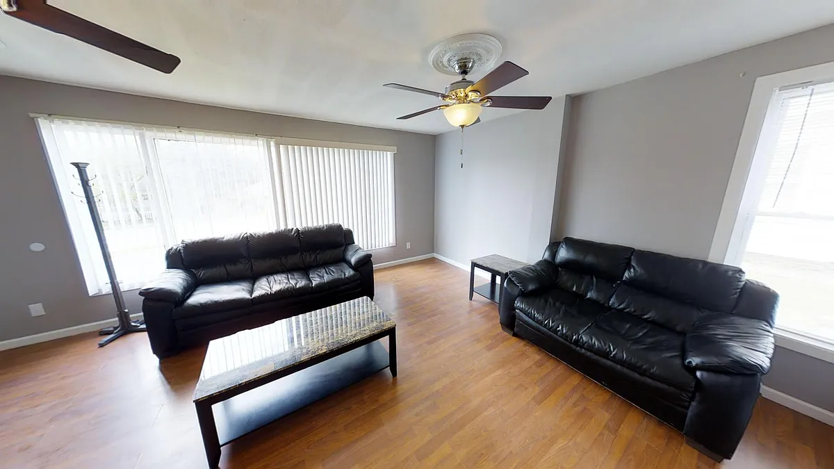Building Photo - 1111 E Colvin St #1