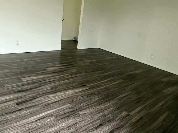 2nd image of 1207-09 Catalpa Ave #1207