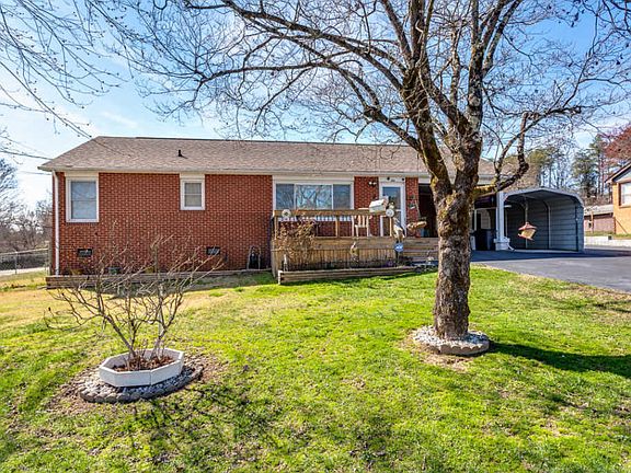 2nd image of 106 Willowbrook Dr