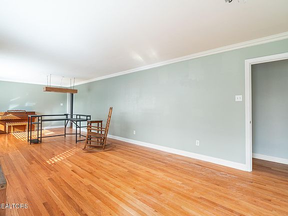 5th image of 5009 W Sunset Rd