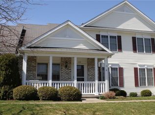 166 Deseyn Dr, Canandaigua, NY 14424