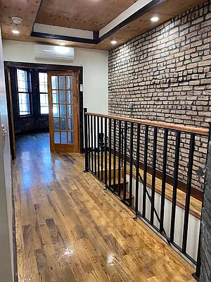 Rented by Batra Group Inc | media 19