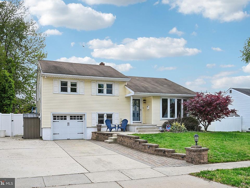 1st image of 129 Valley Run Dr