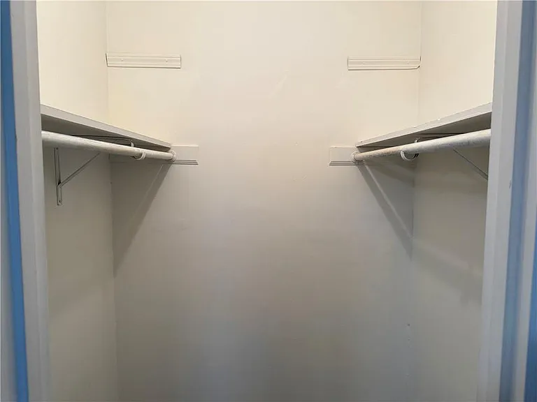 1020 Dassow Ct — Photo 10