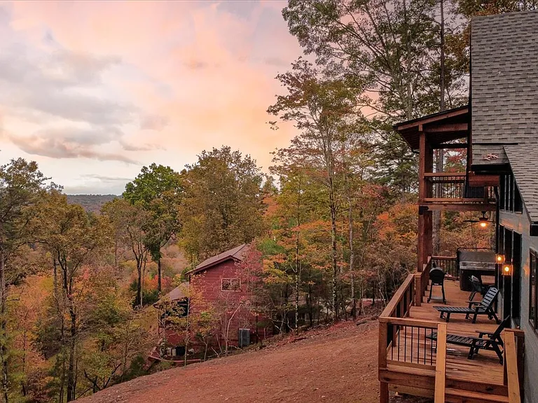 458 Palisade Dr — Photo 13
