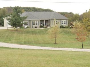 1375 Ginder Rd NW, Lancaster, OH 43130