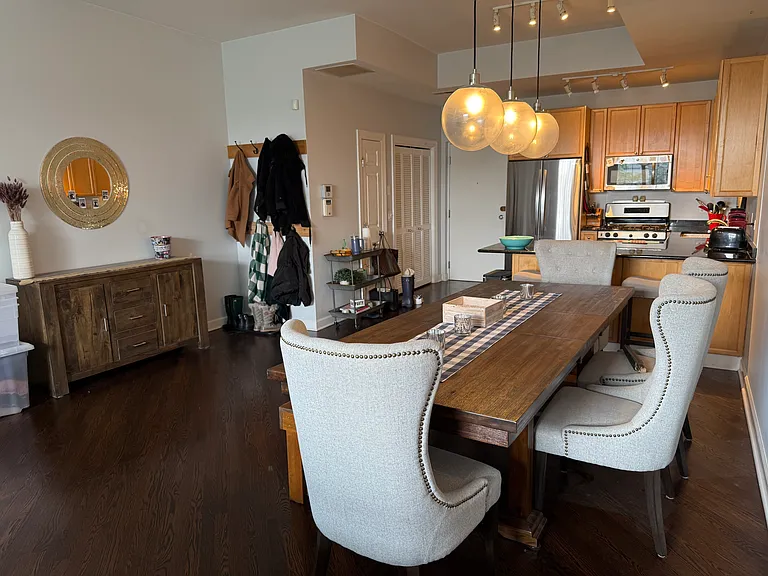 1601 W Altgeld St #3B — Photo 4