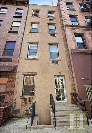 5th image of 216 E 13th St APT 2S