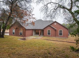 1033 Land Of Goshen Dr, Springtown, TX 76082