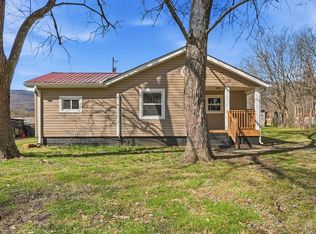 171 S Chestnut St, Whitwell, TN 37397