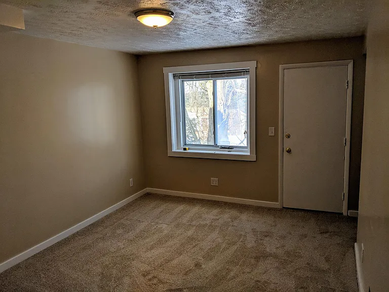 186 Juniper Dr — Photo 4