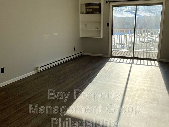 3rd image of 100 Winding Way Unit 7