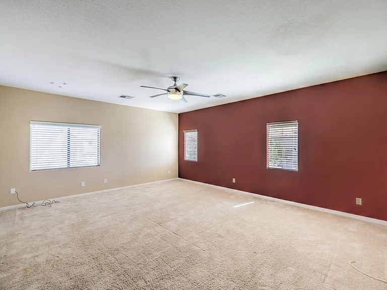 8229 Sawmill Falls St — Photo 9
