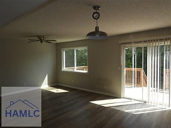 4th image of 912 Pineland Ave APT 31