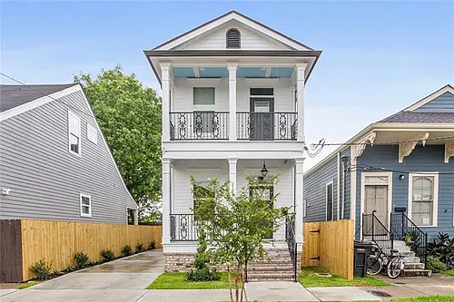 2129 Dumaine St Photo 1