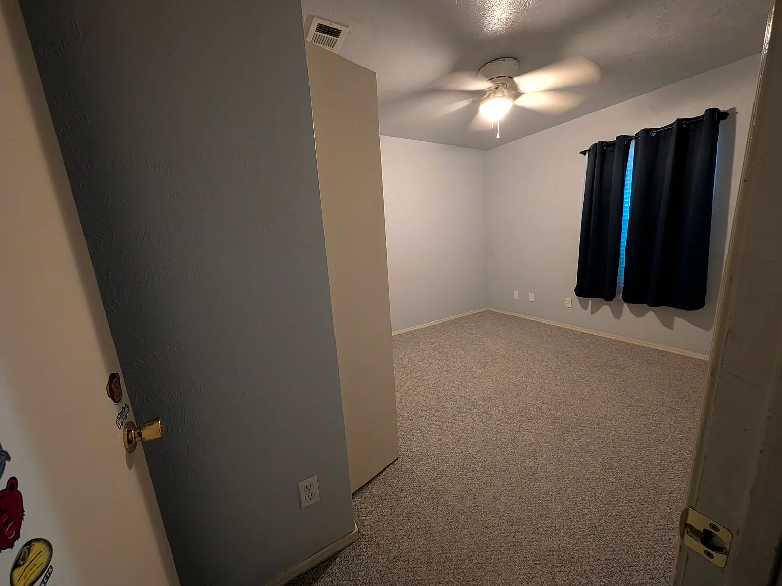 3 bed, 1393 sqft, $1,100 — Photo 2